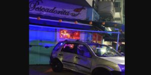 FRENÉTICO RAID EN PALERMO: IMPACTÓ A UNA CAMIONETA, HIRIÓ A DOS PERSONAS, HUYÓ Y CHOCÓ DE VUELTA EN PLAZA ITALIA